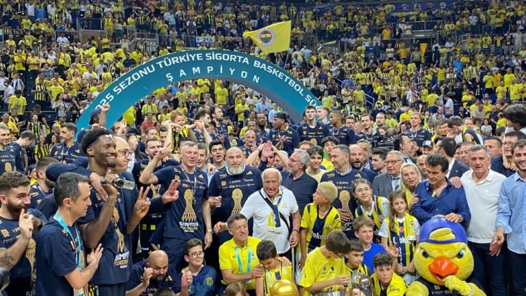 Basketbol Süper Ligi’nde şampiyon Fenerbahçe Beko