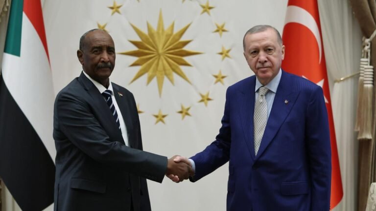 Önce Allah’a sonra Erdoğan’a güveniyoruz