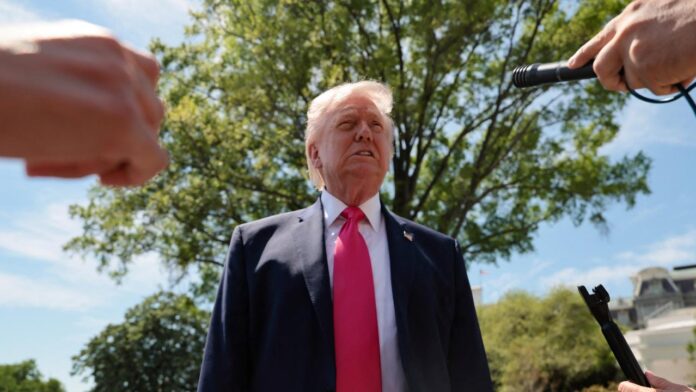 1778622368_trump-reu-2454380.jpg
