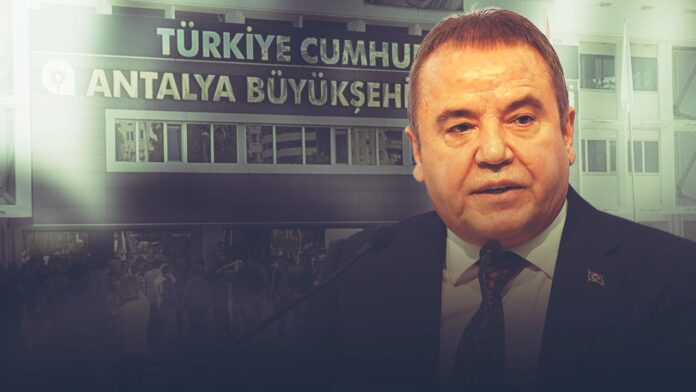 antalya-buyuksehir-muhittin-bocek-trt-haber-kolaj-2433878.jpg