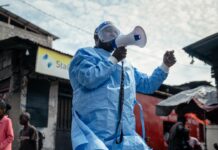 Akıllı telefonlar ölümcül Ebola virüsünü nasıl tetikliyor?