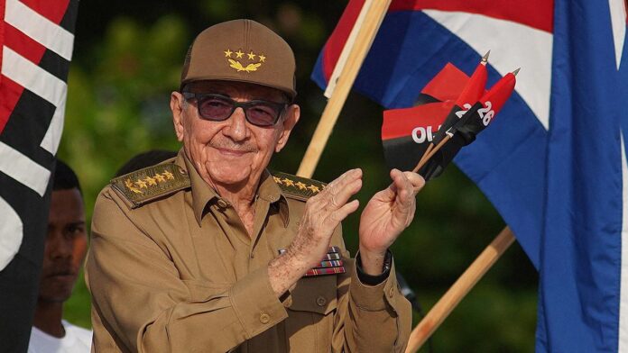 raul-castro-2462730.jpg