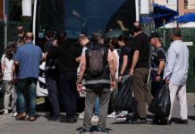 Ege Üniversitesi’ndeki usulsüzlük soruşturmasında 150 araç ve 49 taşınmaza el kondu