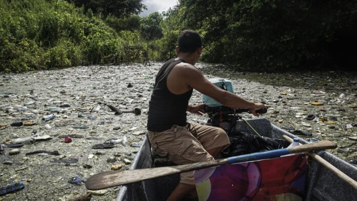 el-salvador-cevre-kirliligi-aa-1927045.jpg