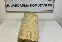 Kırşehir’de Roma dönemine ait mezar taşı ele geçirildi