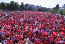 Türk taraftarlar, Jonathan Rogers Park’ta bir araya geldi
