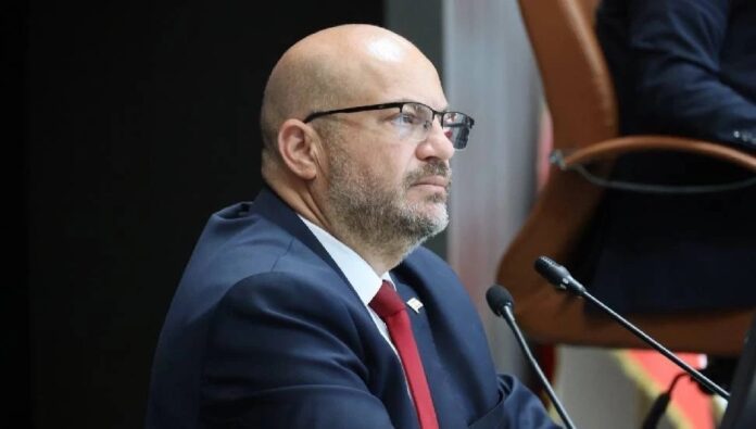 1761468140829hasan-kucuk.jfif_.jpg