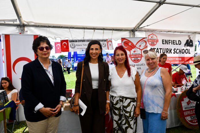 1783322141978ozdenefe-LONDRA-1.jpg