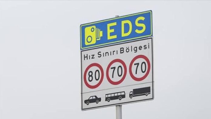 eds-aa-2478853.jpg