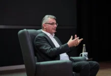 Politis: Kıbrıs Türk tarafının İki Toplumlu Gençlik Komitesi’ndeki değişikliği hâlâ beklemede