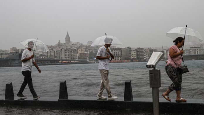 istanbul-saganak-aa-1906398.jpg