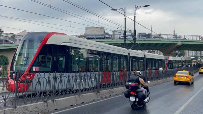 istanbul-tramvay-kabatas-bagcilar-2129635.jpg