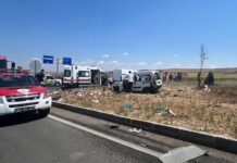 Tekirdağ’da kamyon ile hafif ticari araç çarpıştı: 2 ölü, 3 yaralı