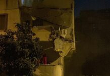 İstanbul’da 5 katlı binanın balkonunda çökme