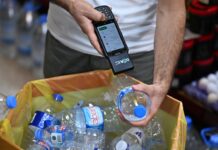 Mahalle esnafı Mobil DOA cihazıyla ambalaj iadesi toplamaya başladı