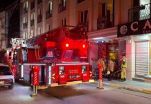 İstanbul’da otel yangını: Mahsur kalanlar itfaiye yardımıyla kurtarıldı