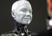 İnsansı robotlar “robot okullarında” gerçek iş yaşamına hazırlanıyor